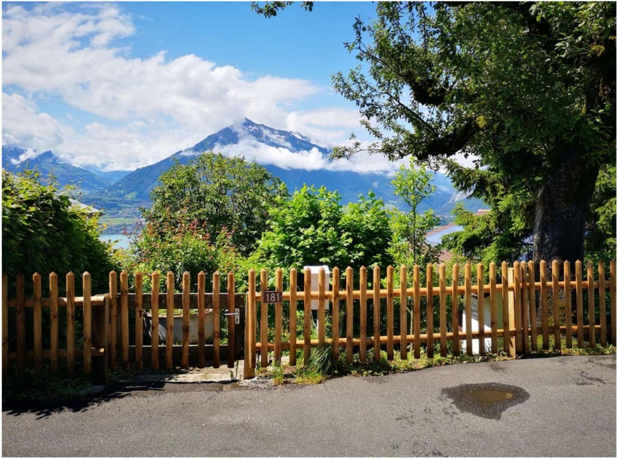 Chalet With View Of The Mountains And The Thun Lake ジーグリスヴィル エクステリア 写真