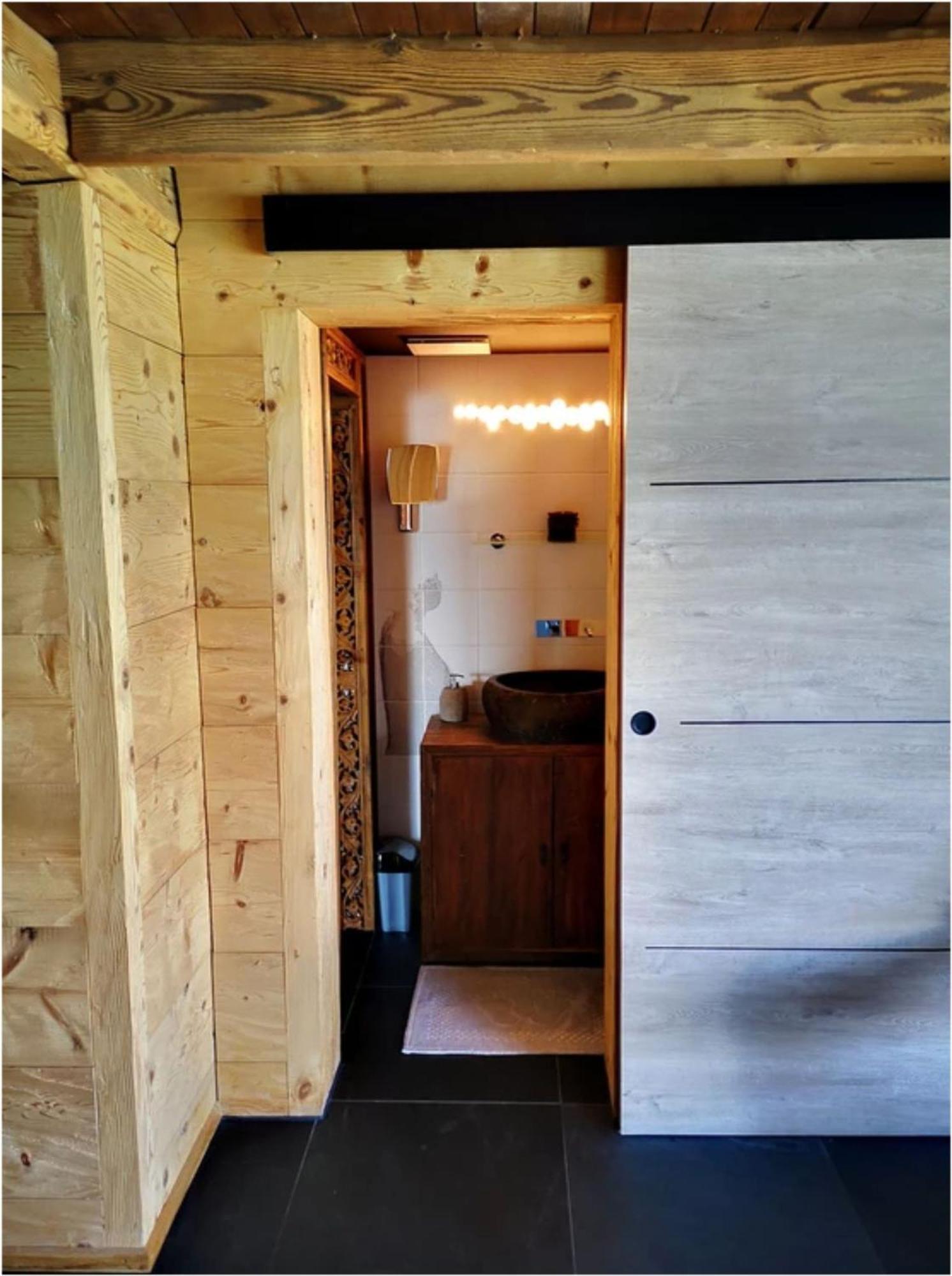 Chalet With View Of The Mountains And The Thun Lake ジーグリスヴィル エクステリア 写真
