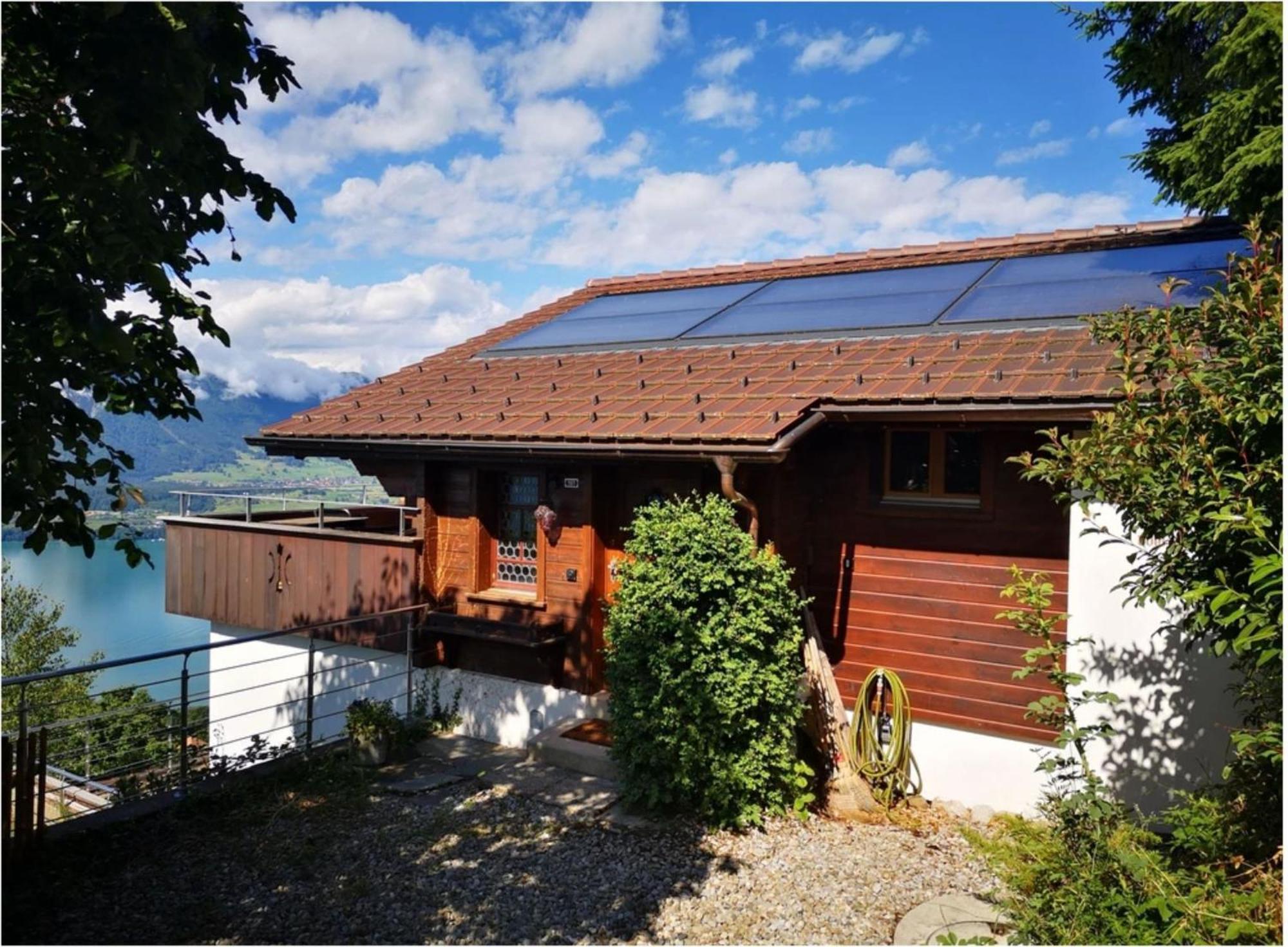Chalet With View Of The Mountains And The Thun Lake ジーグリスヴィル エクステリア 写真