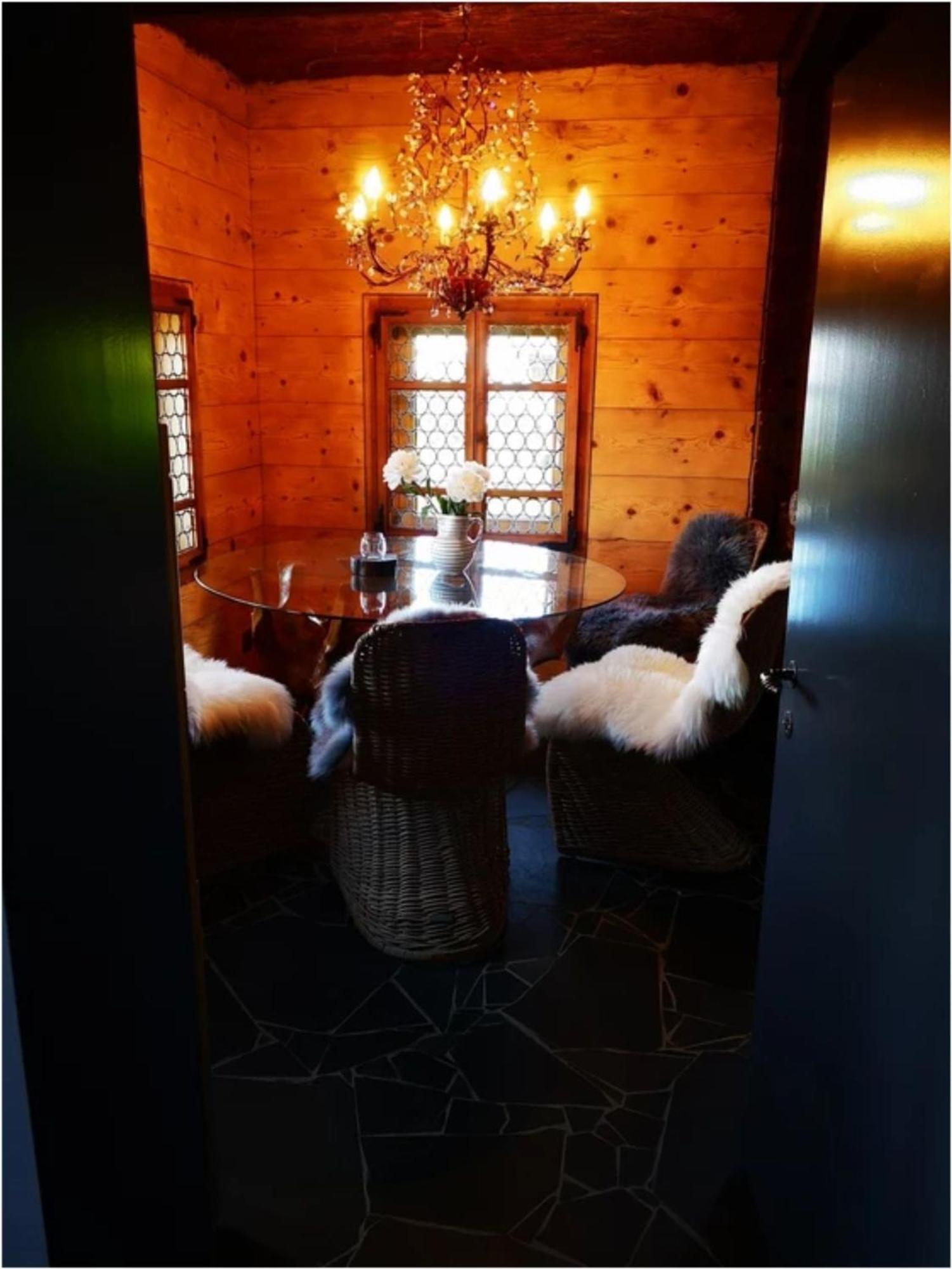 Chalet With View Of The Mountains And The Thun Lake ジーグリスヴィル エクステリア 写真