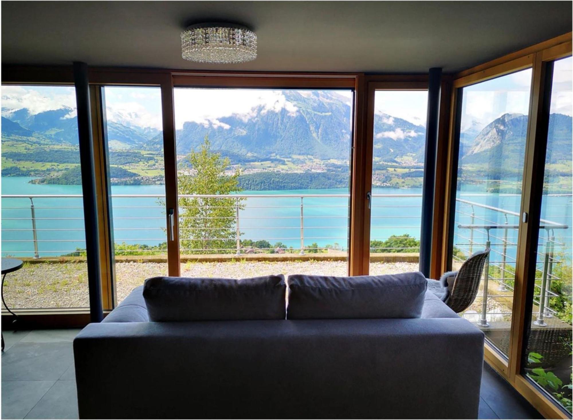 Chalet With View Of The Mountains And The Thun Lake ジーグリスヴィル エクステリア 写真
