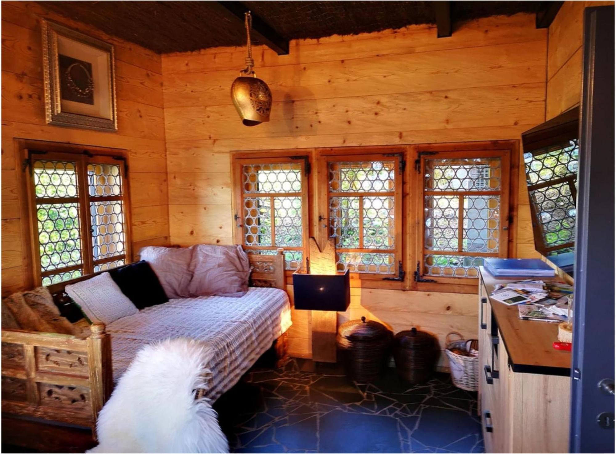 Chalet With View Of The Mountains And The Thun Lake ジーグリスヴィル エクステリア 写真